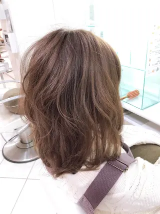 ミディアム カラー 保住 亮太のヘアスタイル