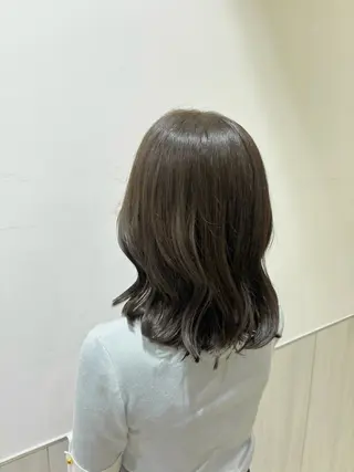 ミディアム カラー 野口 実優のヘアスタイル
