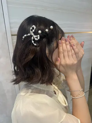 ミディアム ヘアアレンジ Hina🐣 elubylovisのヘアスタイル