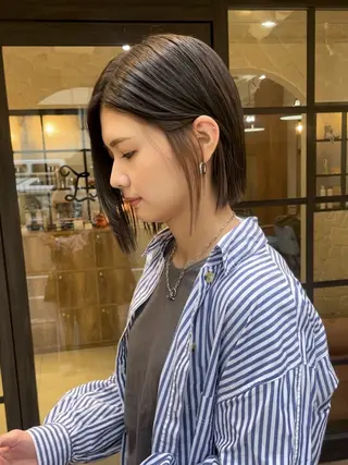 ショート カラー 𝐌𝐨𝐞/透明感 暖色ボブ🤍のヘアスタイル