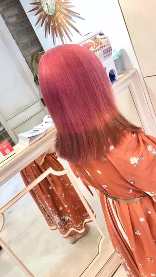 セミロング カラー デザインカラー🎨 下北沢 / 磯部のヘアスタイル