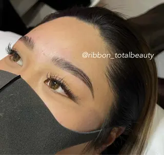 アイブロウ Ribbon京都駅前店所属・KYOKO 🖤の眉毛・アイブロウイメージ