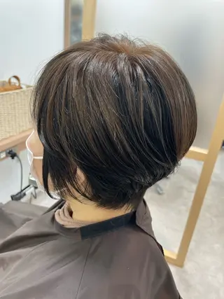 ショート カラー パーマ 葭葉 久美子のヘアスタイル