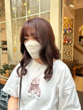 カラー moeka 表参道のヘアスタイル