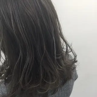 ミディアム カラー ヘアアレンジ ニシオカ タクヤのヘアスタイル