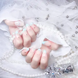 ネイル Yudia🦋 azuのネイルデザイン