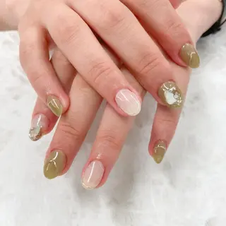 ネイル 黒沢 直子のネイルデザイン