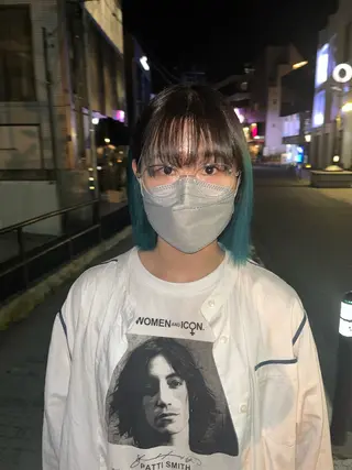 ショート カラー ヘアアレンジ 🩶【推しハイトーン 】yuzu🩶のヘアスタイル