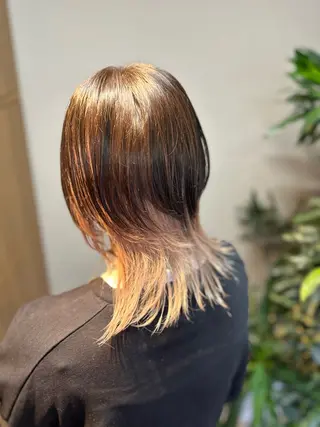 ミディアム カラー arika オケシ　リョウダイのヘアスタイル