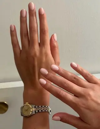 ネイル 高木 維麗絲のネイルデザイン