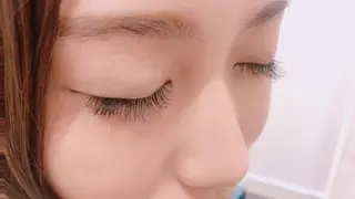 マツエク・マツパ eye&nail salon eclat所属・eclat Saoriのネイルデザイン