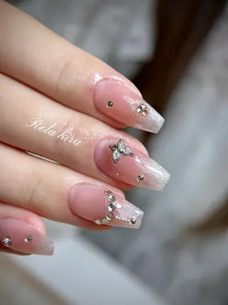 ネイル Rola kira nail salon所属・Rola kira 麗のネイルデザイン