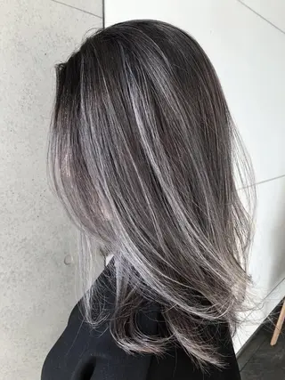 セミロング カラー 松本 明日可のヘアスタイル