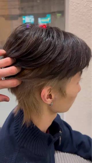 メンズ VIEW　BLEACH所属・ハイトーンカラー/ 艶髪カラー/タクミのヘアスタイル