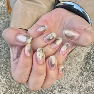 ネイル 𝗺𝗮𝗸𝗶 .のネイルデザイン