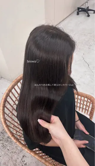 ロング イチセ ユキのヘアスタイル