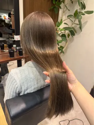 カラー VIEW NEO【 ビュー ネオ】所属・〖 ブリーチ特化 〗 艶髪カラー⌇妃菜🎀のヘアスタイル