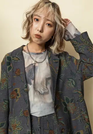 ミディアム カラー 山下恋佳/矢場町/ ブリーチ/ショートのヘアスタイル