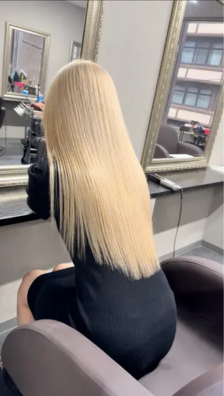 ロング カラー Selenehair 三条本店のヘアスタイル