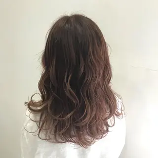 セミロング カラー ヘアアレンジ 佐山 聖玲奈のヘアスタイル