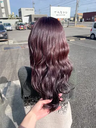 セミロング ハイトーン/ブリーチ 🤍足立里湖のヘアスタイル