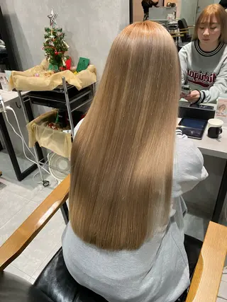 ロング カラー 佐藤 生基のヘアスタイル
