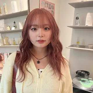 ロング カラー MARIKA 暖色系/ハイトーンのヘアスタイル