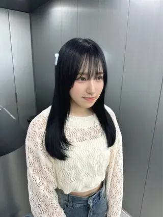 ロング カラー 暗髪🩶ラベンダー/ ブルー/ユウナ🤍のヘアスタイル