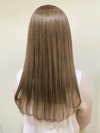 ロング カラー ANNA /艶髪/ハイトーンのヘアスタイル