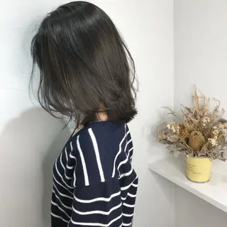 ミディアム ＨＩ ROのヘアスタイル