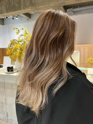 ロング 藤井 美歩/赤髪のヘアスタイル