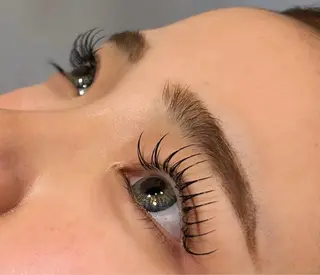 マツエク・マツパ mira🍓★ nailのネイルデザイン