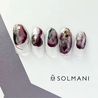 ネイル SOLMANI 予約担当のネイルデザイン