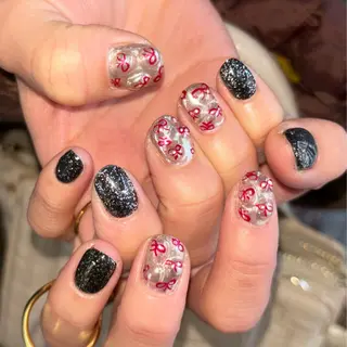 ネイル 🪐富島彩夏 /海外nail🪐のネイルデザイン