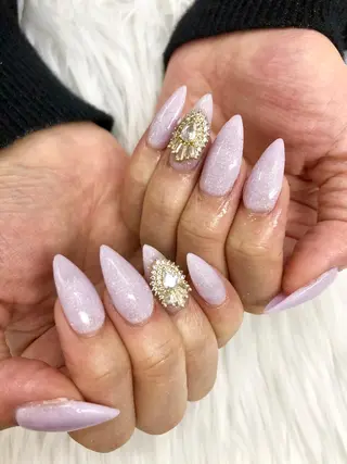 ネイル MADIA藤沢所属・MADIA MEGUのネイルデザイン