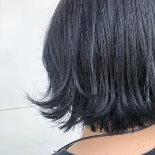 ショート カラー カトウ ユウカのヘアスタイル