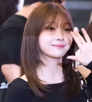 セミロング カラー ショートカット無料/ 小顔ショートのヘアスタイル