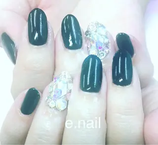 ネイル e.nail所属・和賀井 恵理のネイルデザイン