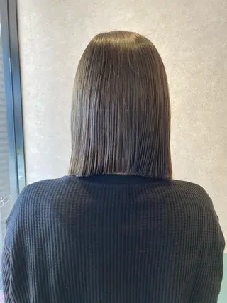 ミディアム ボブ/ハイトーン 立川loose 下田のヘアスタイル