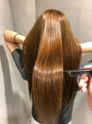 ロング ハイダメージ毛 縮毛矯正のヘアスタイル