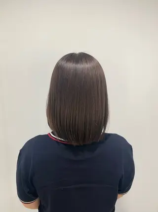 ミディアム カラー mei / 艶カラー ミディアム レイヤーのヘアスタイル