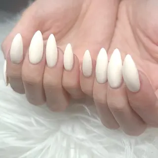 ネイル LIB VALLA Yuri🍭🖤のネイルデザイン