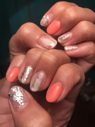 ネイル キラキラ オメメのネイルデザイン