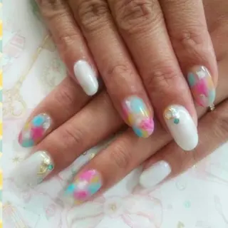 ネイル 田代 夏子のネイルデザイン