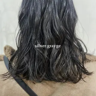 カラー 富永 美玖のヘアスタイル