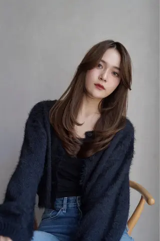 セミロング レイヤーカット/ くびれヘア佐藤大空のヘアスタイル