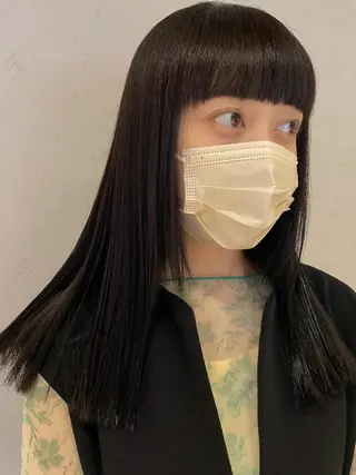 セミロング 🌈 misaki🌈のヘアスタイル