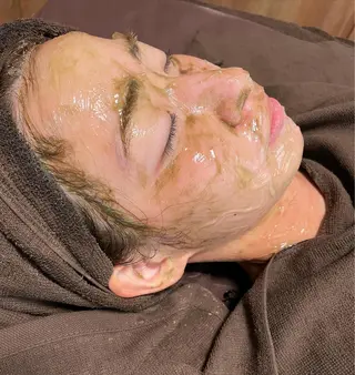 マツエク・マツパ アイブロウ total beauty  salon RIRE所属・古川 弥生のエステ・リラクイメージ