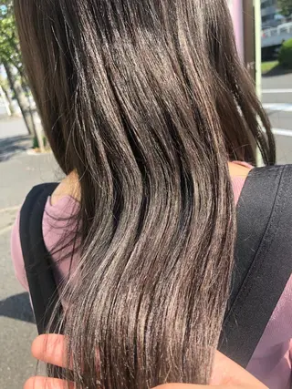 ロング 石毛 ひかるのヘアスタイル