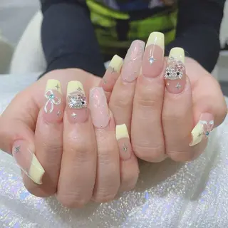 ネイル Queens 榊 まおのネイルデザイン